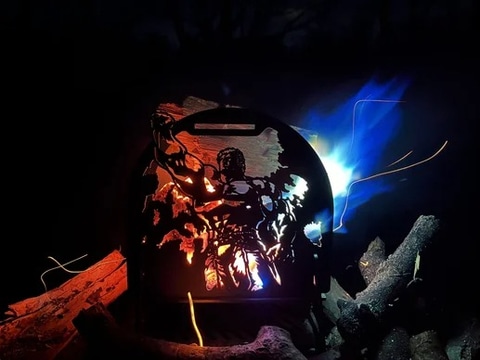 新品未使用】北斗の拳 ラオウ焚火台【正規品】 北斗の拳』ラオウの雄姿