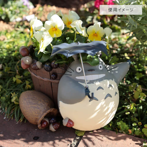 となりのトトロ」のジオラマボックス「どすーん！びっくり！」が
