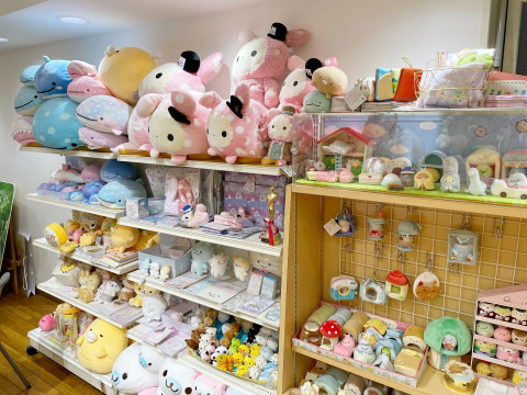 撮り下ろし】涼しいブルー基調の「すみっコぐらし」＆「リラックマ」新