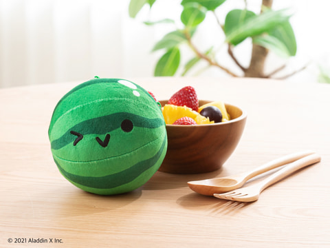 スイカゲーム」をモチーフにしたBIGクッションなどアイテム付きブック3
