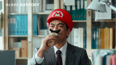 スーパーマリオ×サントリーがコラボ！ 「マリオ変身セット」や「ハテナ