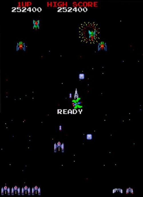 パーツを持ったクイーンを倒し、3種類のパーツを回収することでも1UPする