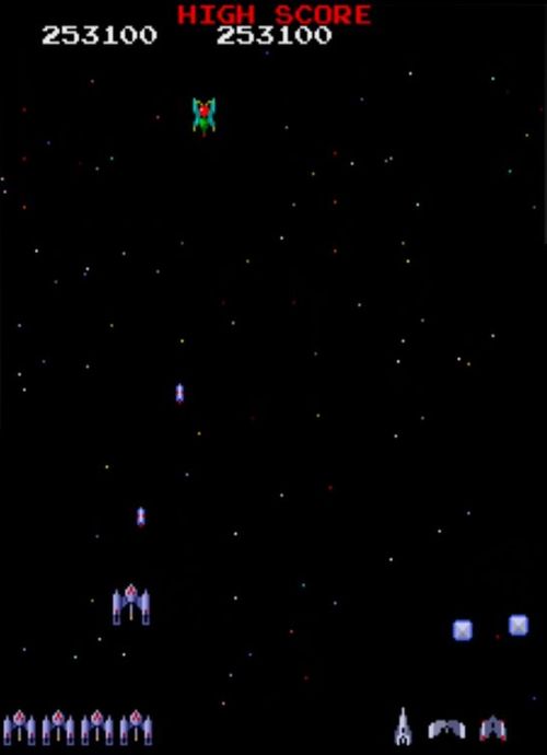 パーツを持ったクイーンを倒し、3種類のパーツを回収することでも1UPする