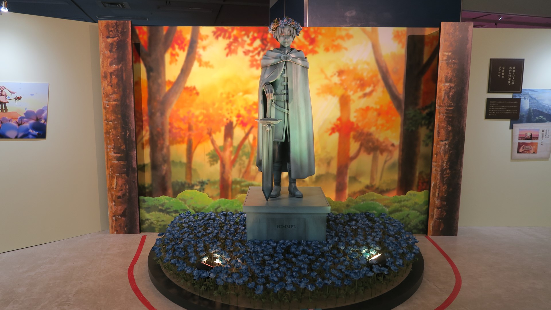 100を超えるヒンメルのイケメンポーズのなかでは一番オーソドックスなポーズの像だ