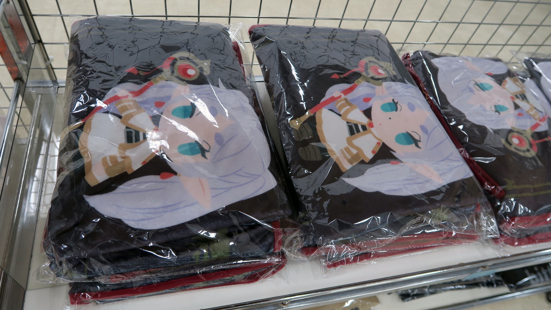 魔導書ブランケットちびきゃら 3,850円（税込）