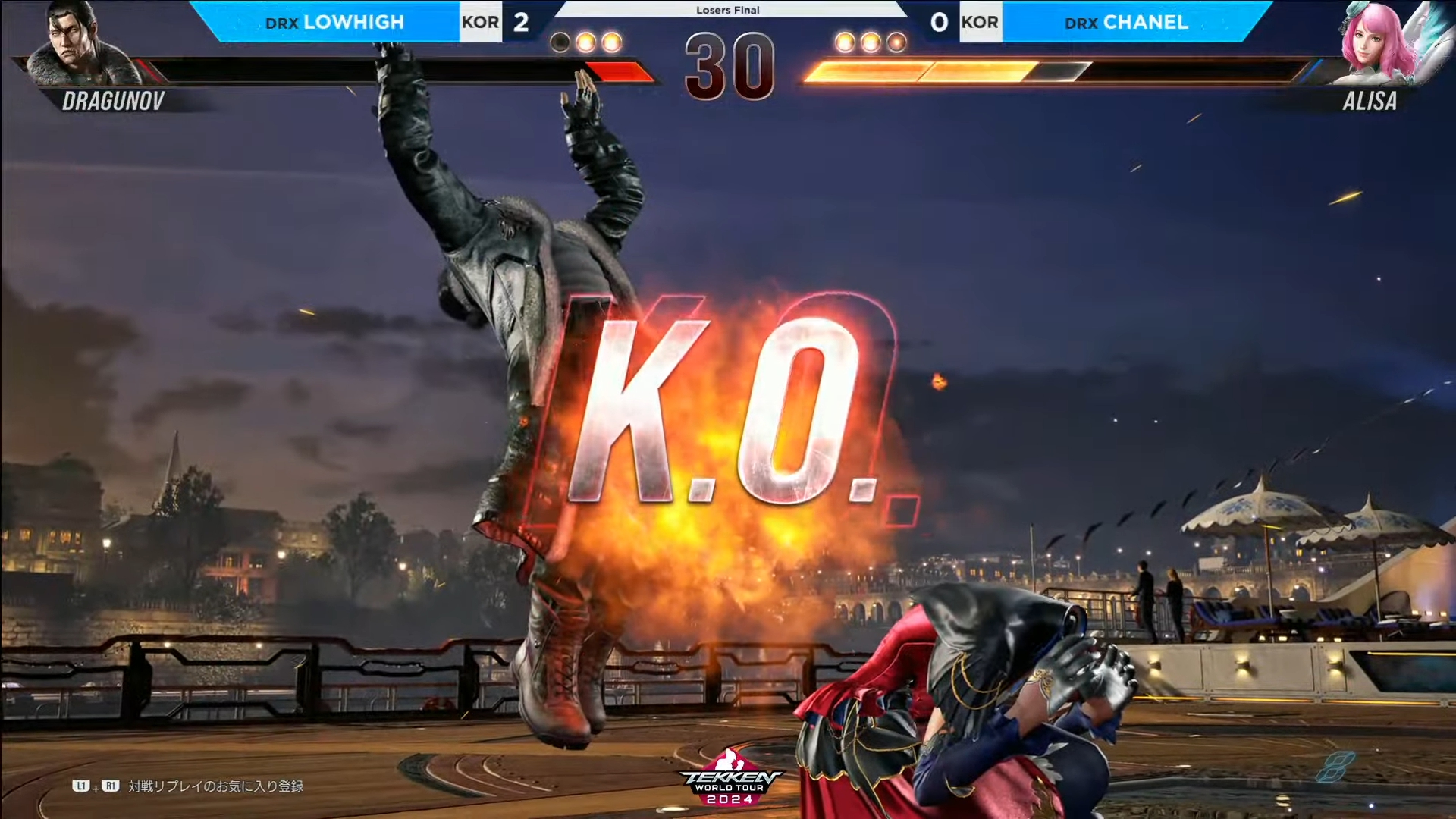 スパムボムで決着後、おもむろに席を立つCHANEL選手。何をするかと思ったらヘッドセットでスパムボム！ 世界の頂点を目指す真剣勝負の中でこんなアピールを行える胆力と再現度の高さには思わず筆者は吹き出してしまった