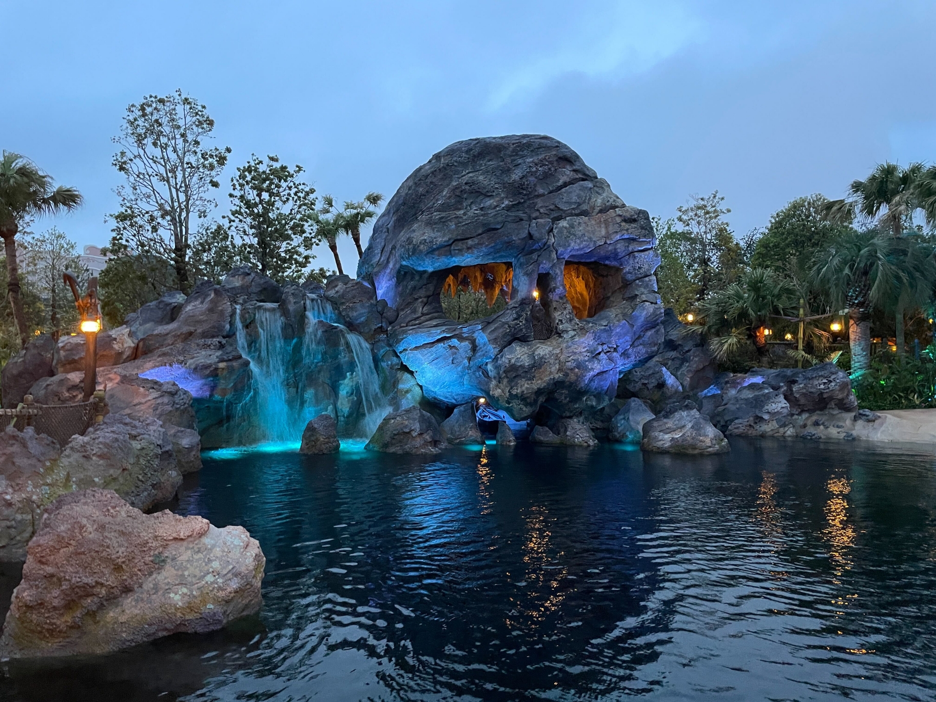 「ピーターパンのネバーランド」。お祭りのような雰囲気がある