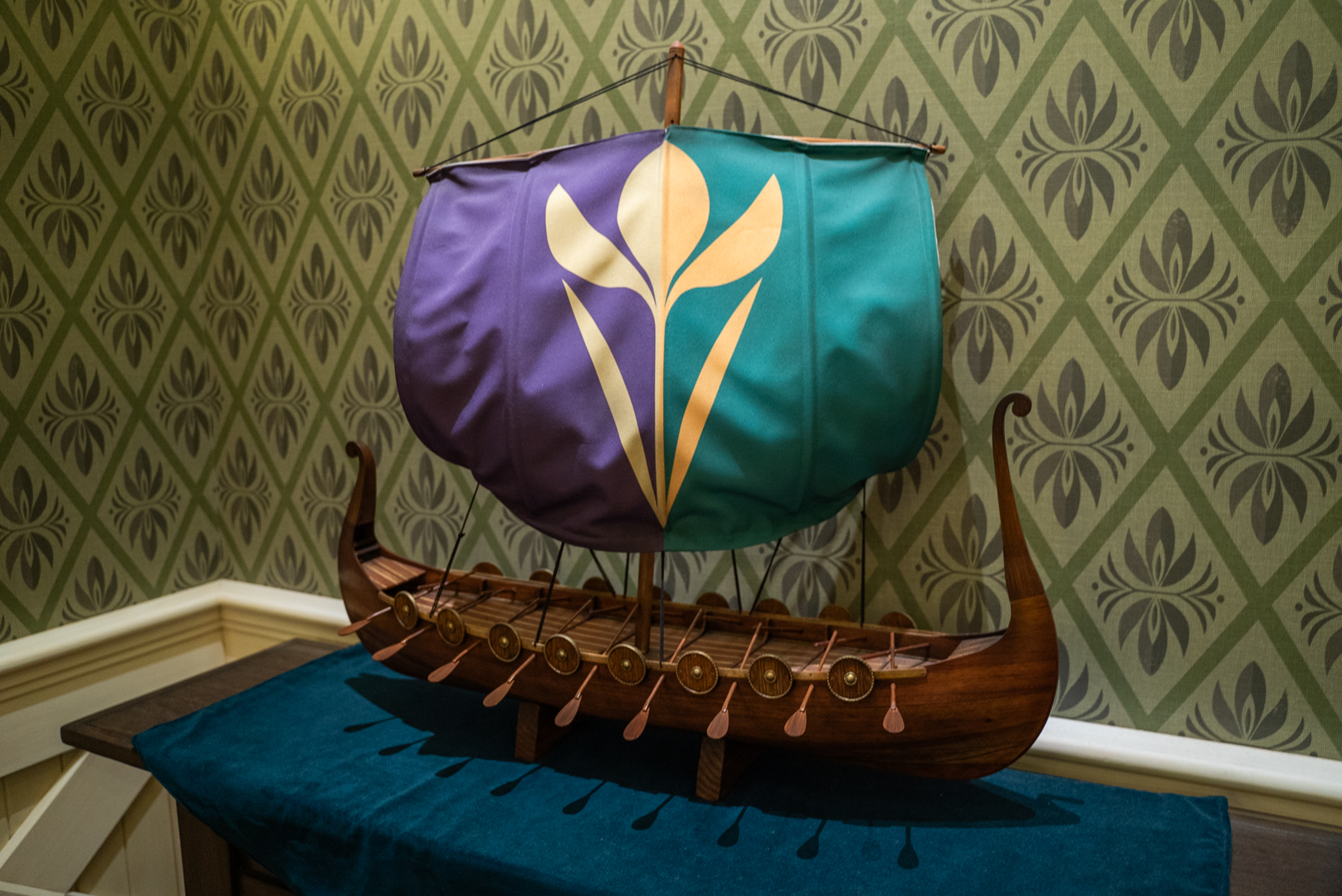 これは王様と妃が乗っていた……あの船？