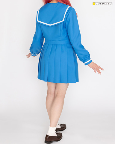 ときめきメモリアル」に登場する私立学校「きらめき高校」の女子夏／冬