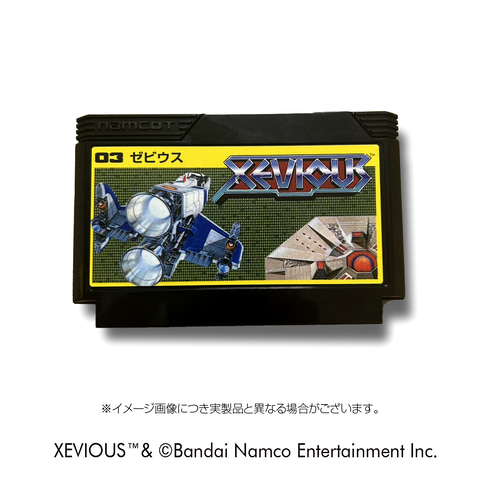 ゲームソフト型カードホルダー「ファミリーカセットケース」2種