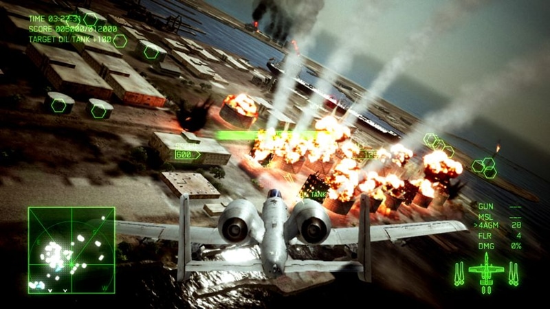 重武装と高耐久性を備えた、近接航空支援用途の攻撃機。低速域下の安定した機動性と、30mm機関砲を始めとした対地攻撃兵装によって自らの有用性を証明した。愛称は「サンダーボルトII(落雷)」