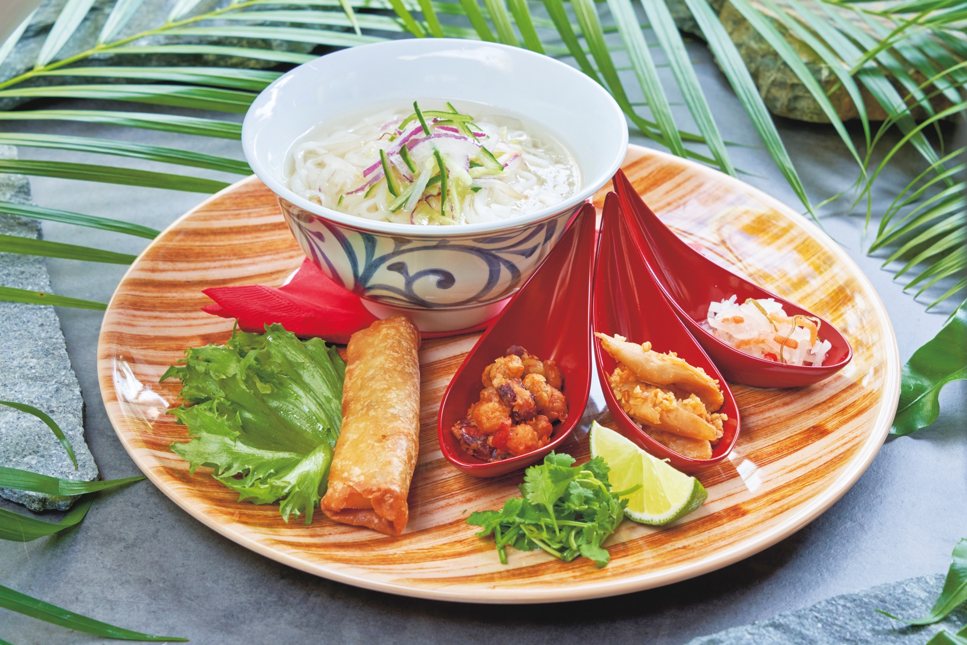 ロストワールド・レストラン：ベジタブル・フォープレート 2,100円