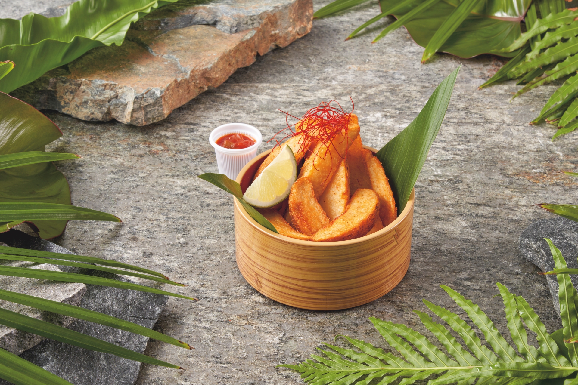 ロストワールド・レストラン：スパイシーチリポテト 650円