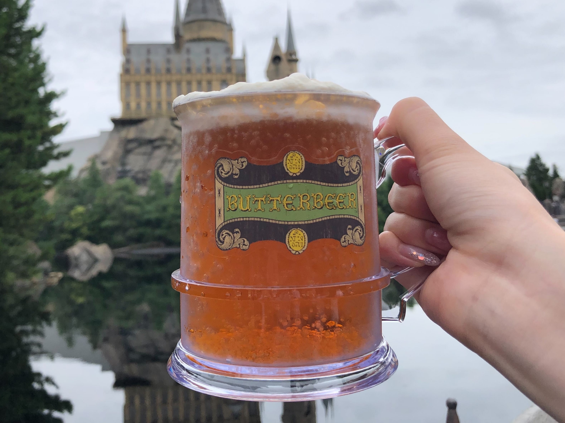 バタービール ～10周年アニバーサリー・マグカップ付～（ノンアルコール） 1,600円