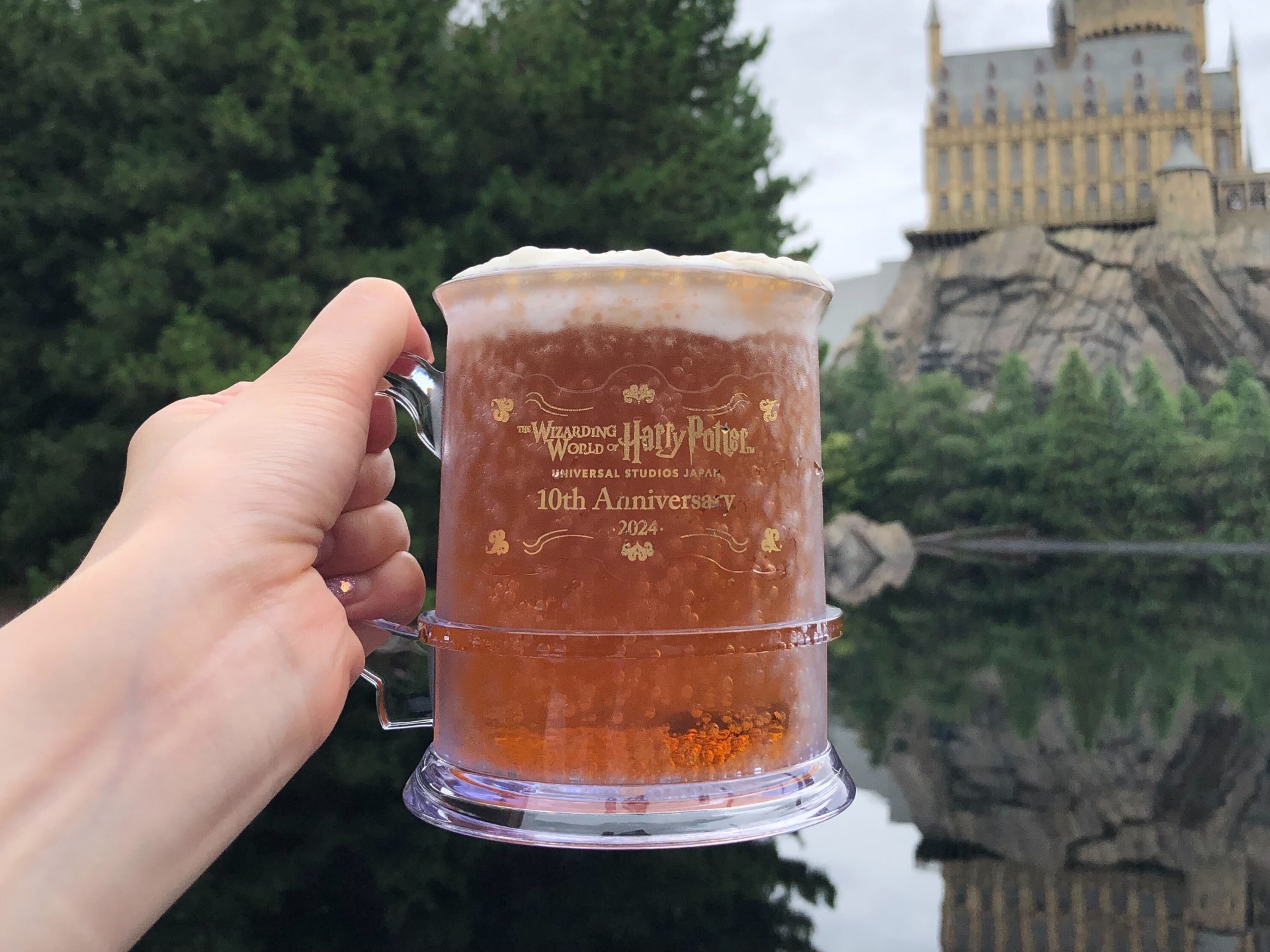 バタービール ～10周年アニバーサリー・マグカップ付～（ノンアルコール） 1,600円