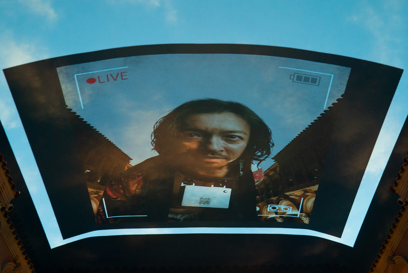 天井ディスプレイにドラマ版でお馴染みのボーシヤ登場。まさか本物が出てくるとは