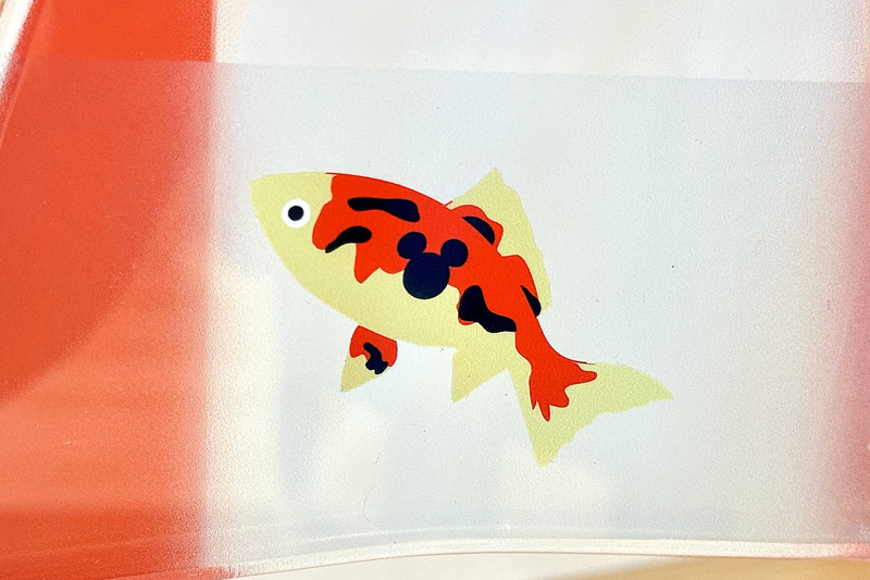しかもよく見ると金魚の模様もミッキー。ぜひ店内をくまなく探してみてほしい