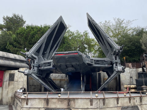 米ディズニーランド「スター・ウォーズ：ギャラクシーズ・エッジ」濃密