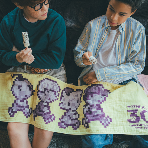 低反発なにぎにぎどせいさんなど「MOTHER2」30周年を記念したグッズが