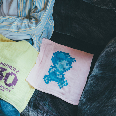 低反発なにぎにぎどせいさんなど「MOTHER2」30周年を記念したグッズが