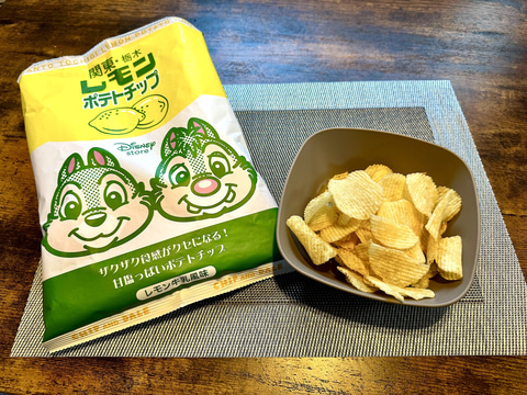 ディズニーストアのチップ＆デール×「レモン牛乳」コラボ商品を