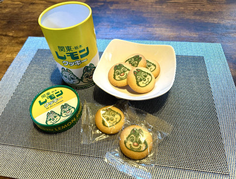 ディズニーストアのチップ＆デール×「レモン牛乳」コラボ商品を撮り