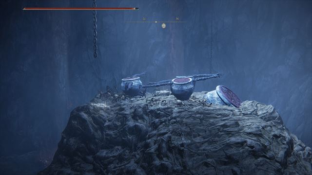 牢獄で円になって遊んでいるような小壺達。確かに罪人が善良になったのかもしれない……