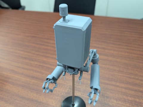 ニーア オートマタ」スマート・トイ「白の契約」と「ポッド042」を