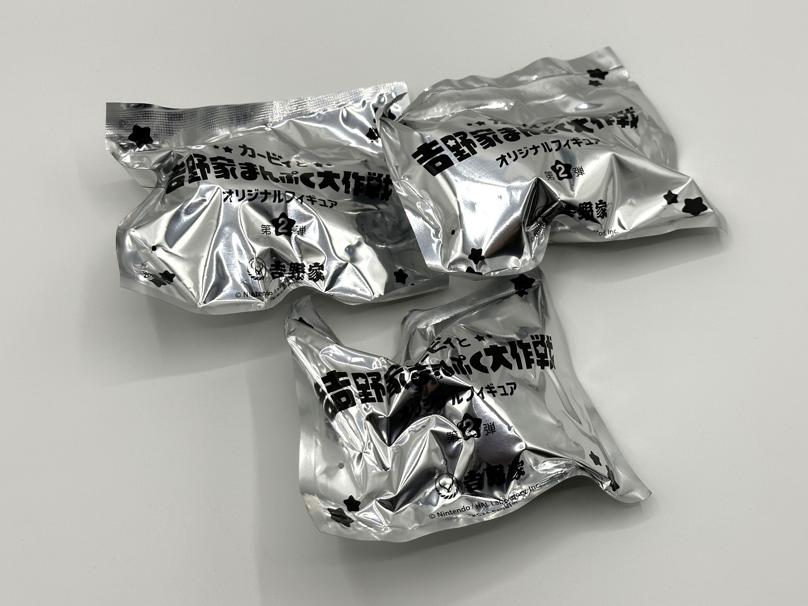 第2弾ではフィギュアのラインナップを一新。早速開封していこう