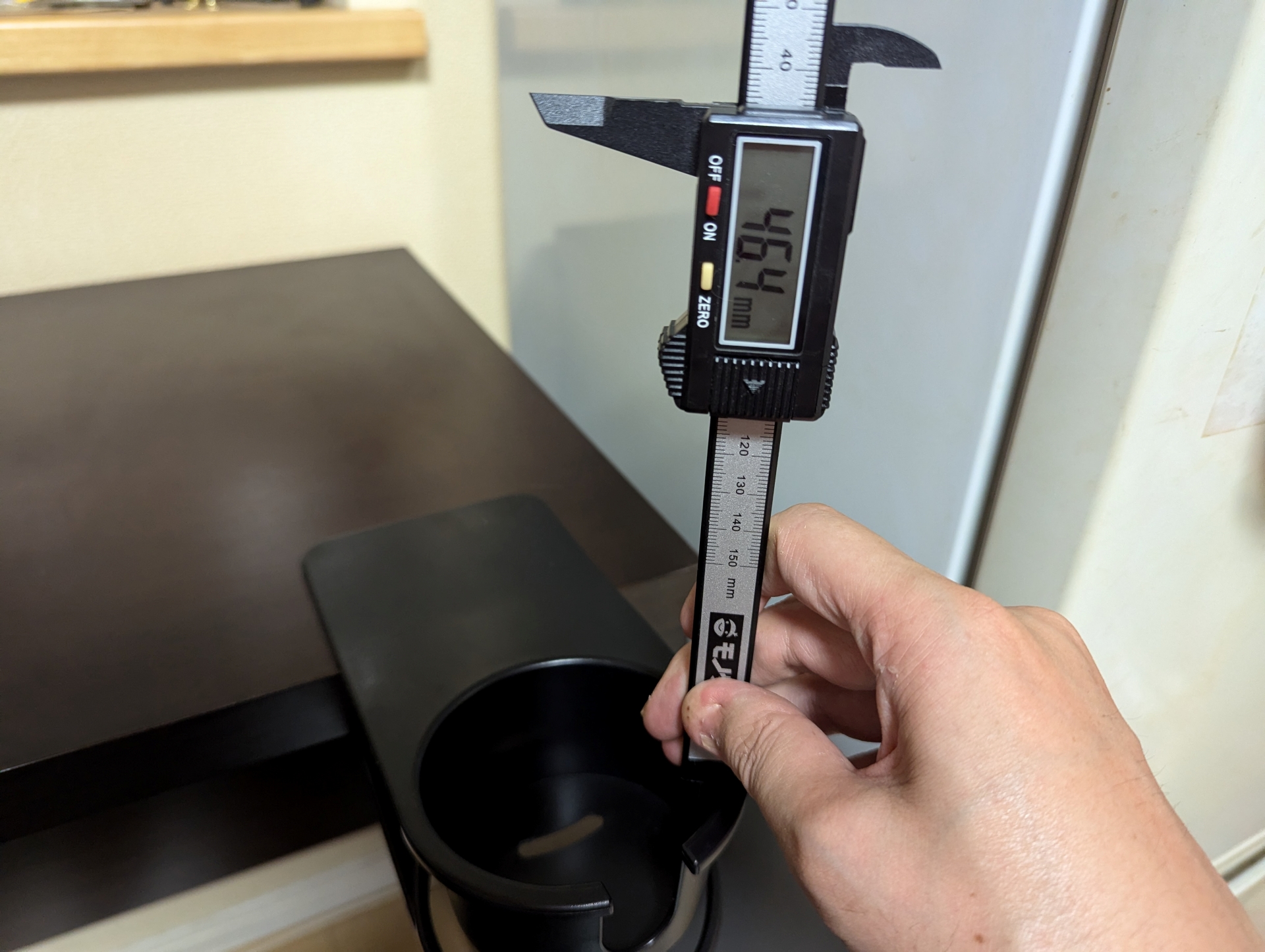 ホルダー部の深さは約46.4mm