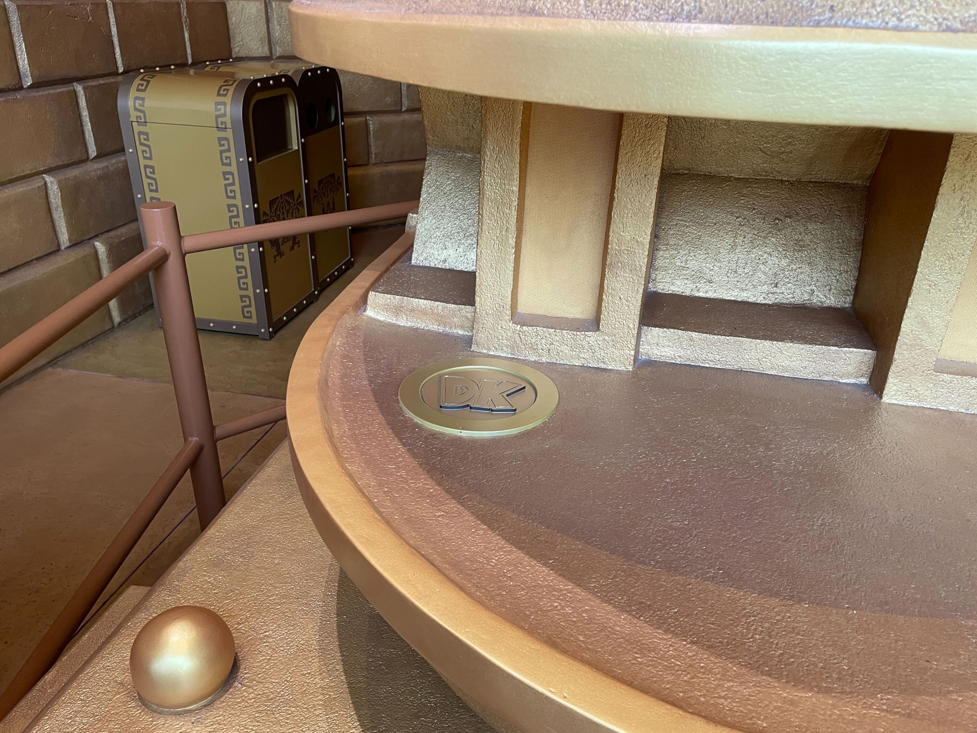 パワーアップバンドをタッチできる場所がある