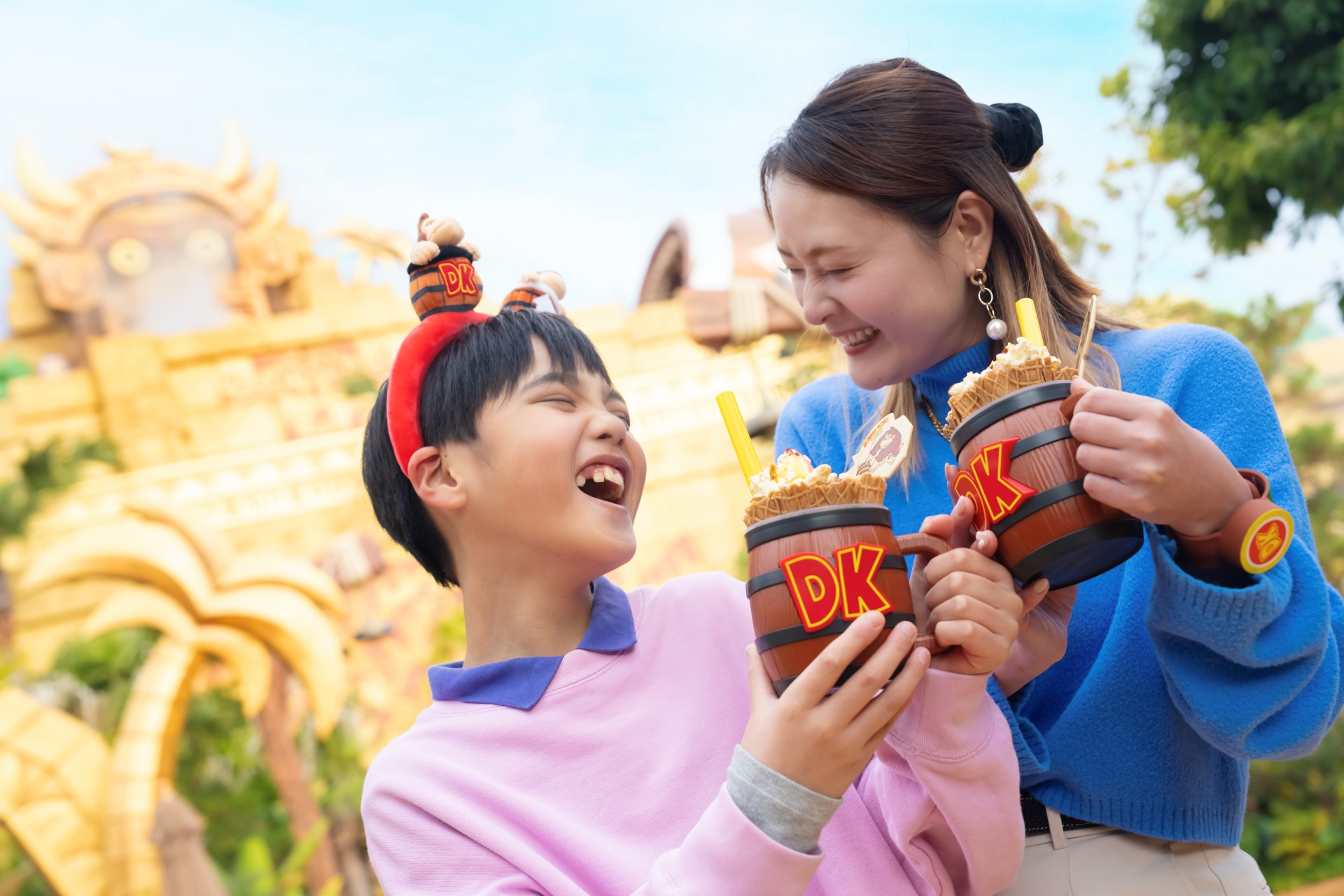 マグカップはゲーム内のタルそのもののデザインだ