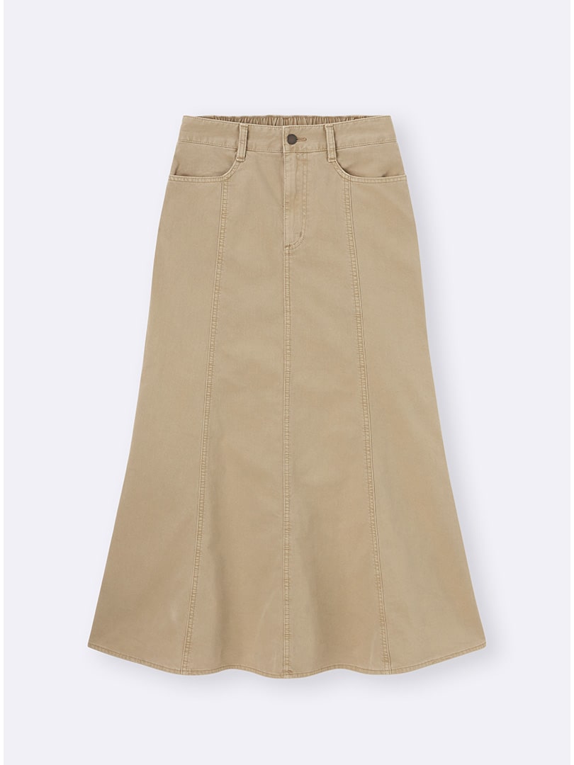 フレアマキシスカート（丈標準88.0～95.0センチ、2,990円）