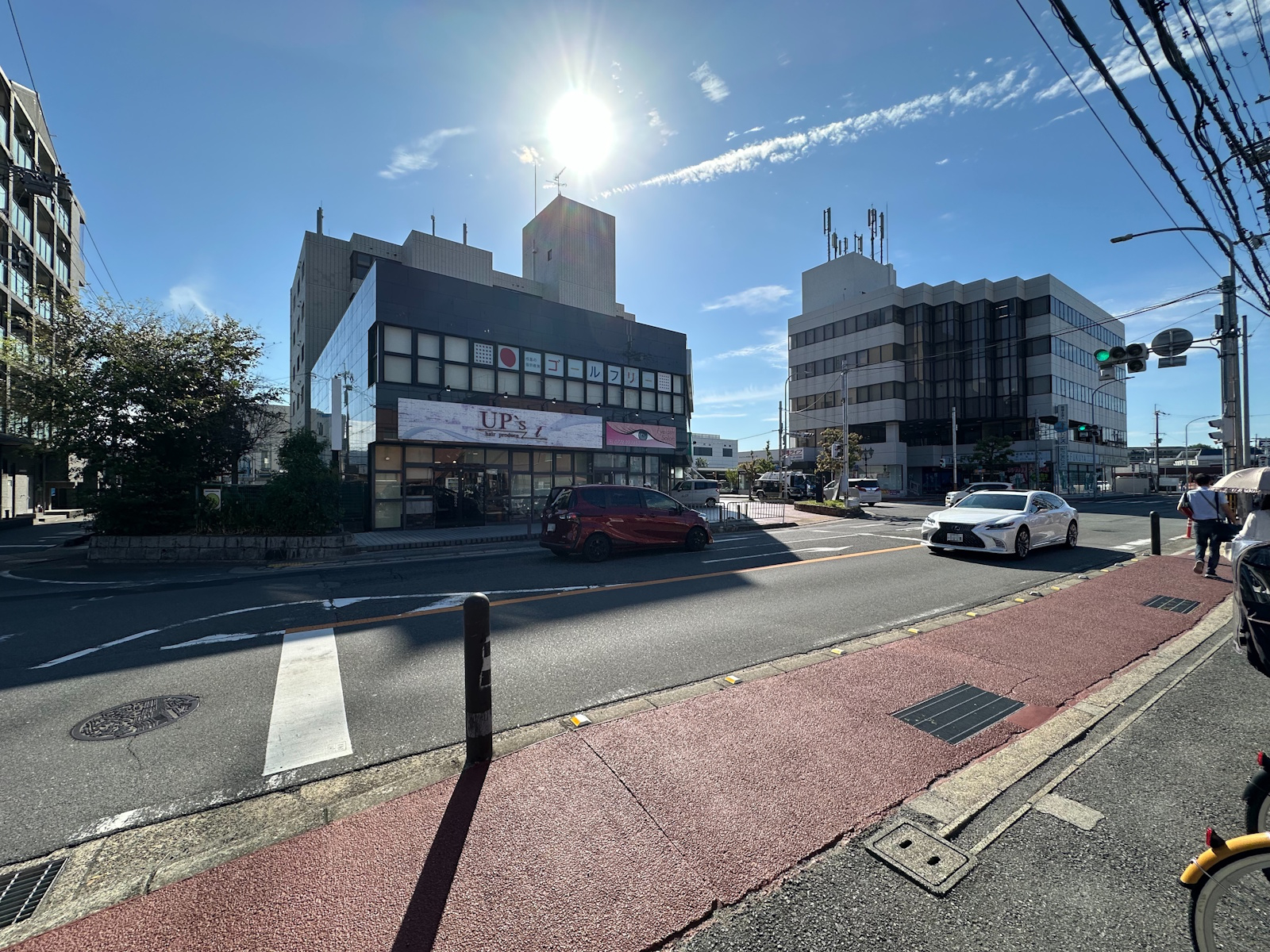 小道を抜けると京都府道249号線に出る