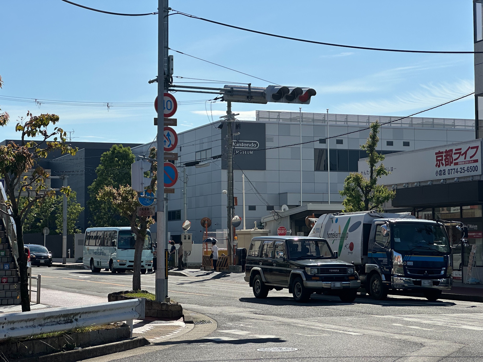 奥にミュージアムの建物を発見！