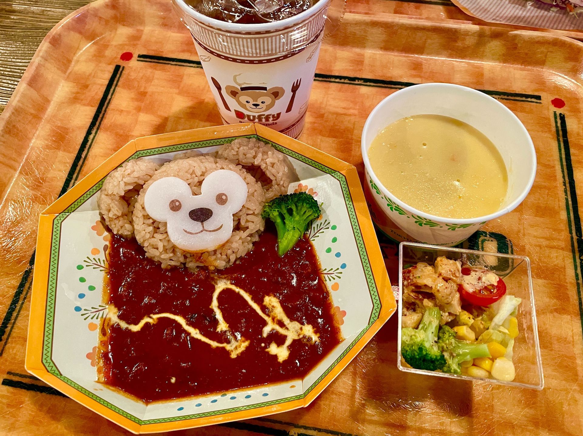 ダッフィーのスペシャルセット（ビーフ）2,380円