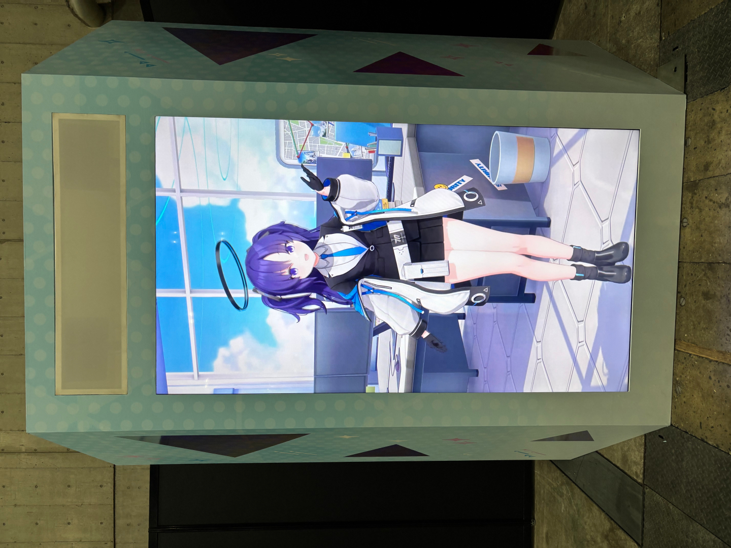 キャラクターたちが切り替わりで登場する映像コンテンツも会場でチェックできる