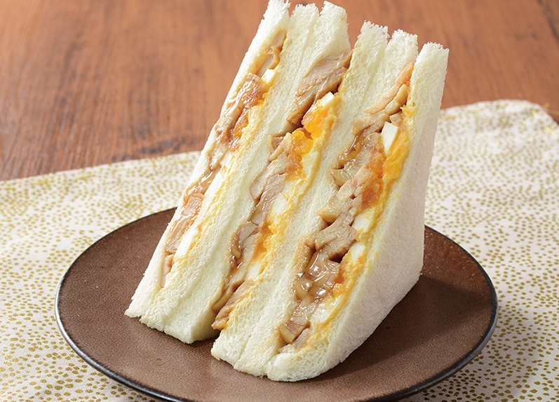 2月4日発売（無くなり次第終了）ローソン標準価格 354円　※照焼チキン量がお値段そのまま47%増量（同社従来品との比較）