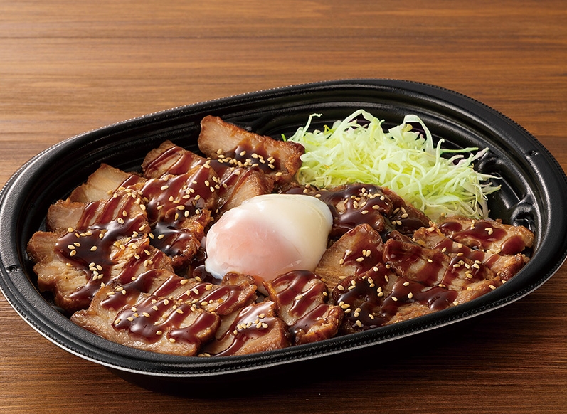 2月4日発売（無くなり次第終了）ローソン標準価格 592円　※焼豚(具材)がお値段そのまま47%以上増量（同社従来品との比較）