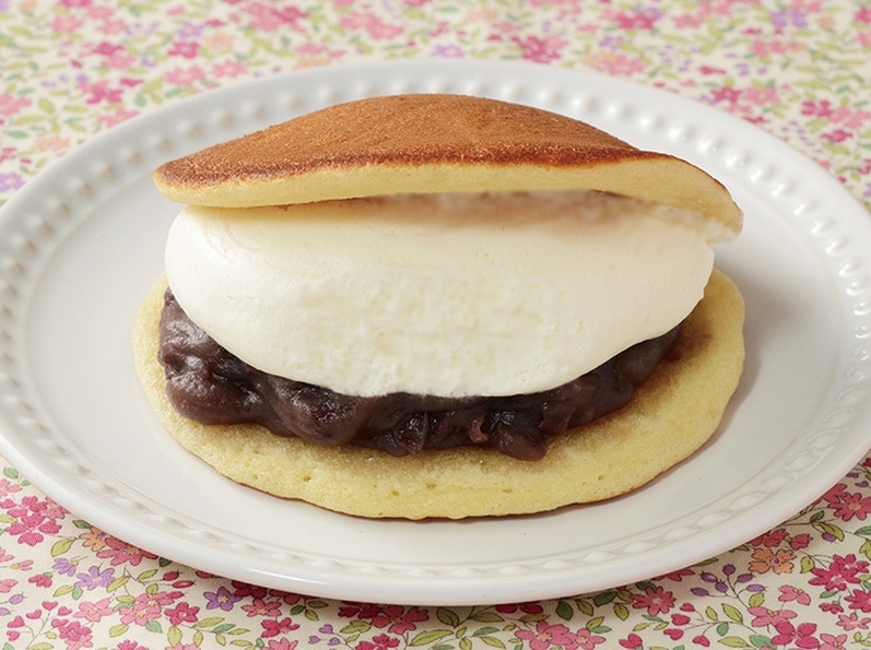 「Uchi cafe　盛りすぎ！どらもっち」2月17日夕方ごろ発売（無くなり次第終了）ローソン標準価格 200円