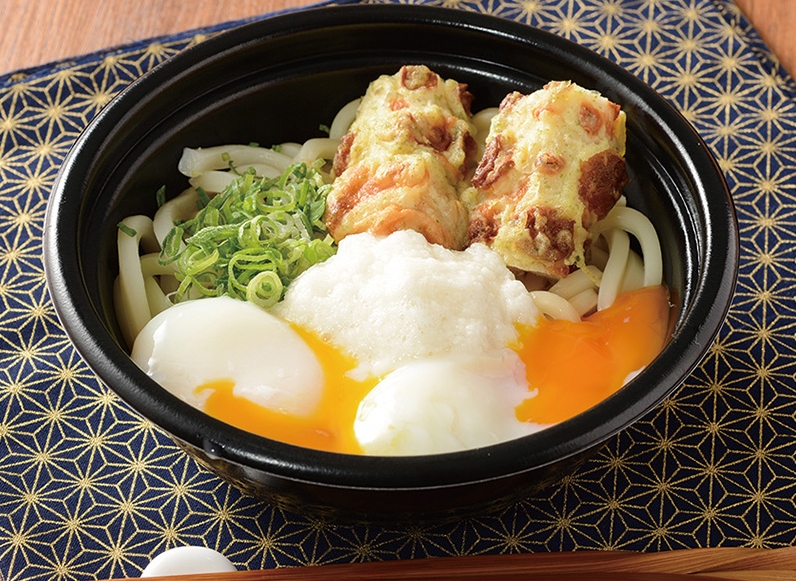 「盛りすぎ！半熟玉子とろろうどん」2月17日夕方ごろ発売（無くなり次第終了）ローソン標準価格 538円