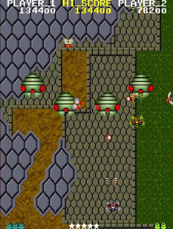 耐久力の高い、巨大な敵の昆虫がひんぱんに出現するのも本作の大きな特徴のひとつだ