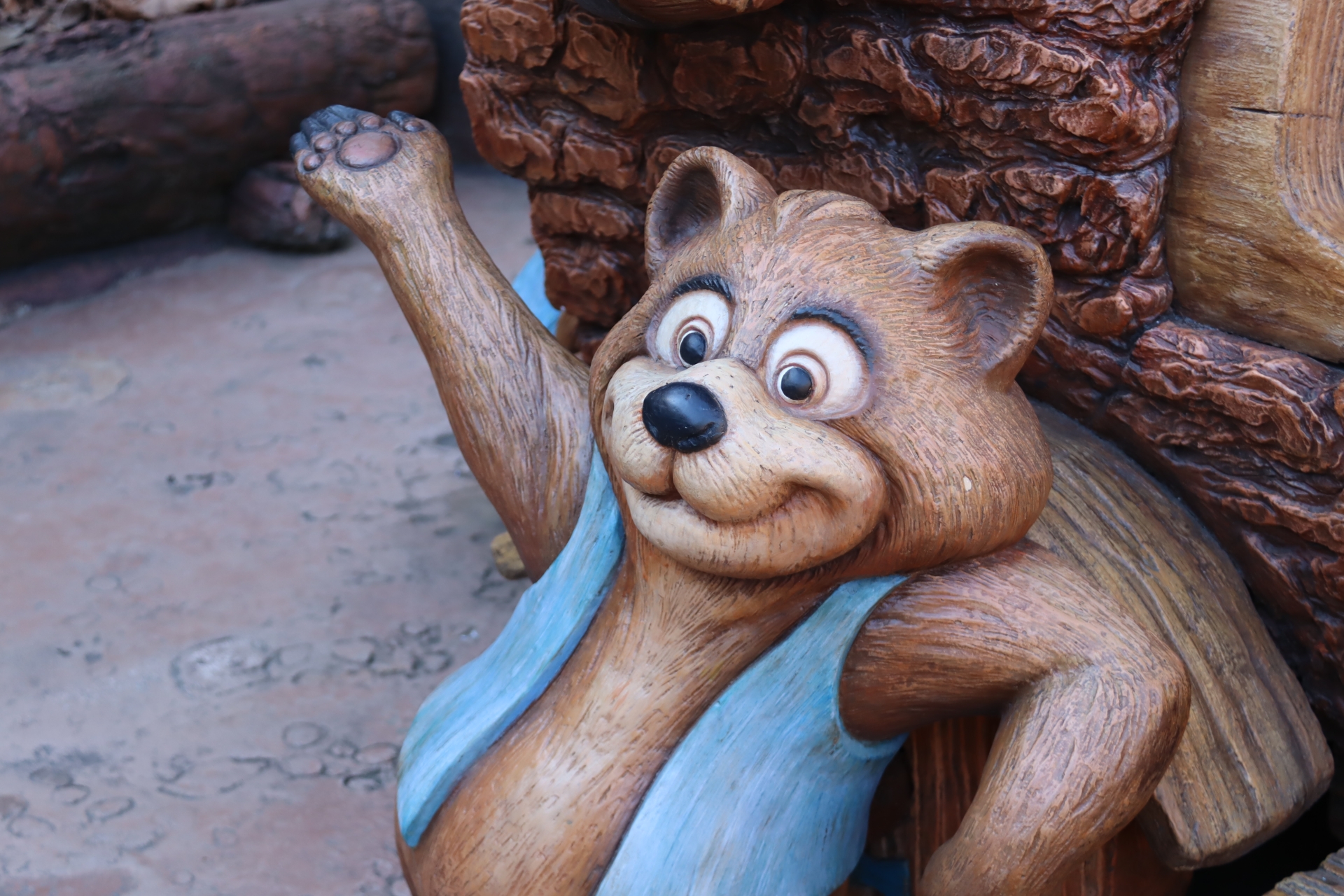 クリッターたちの乗る車はフォトスポットのひとつとなっている