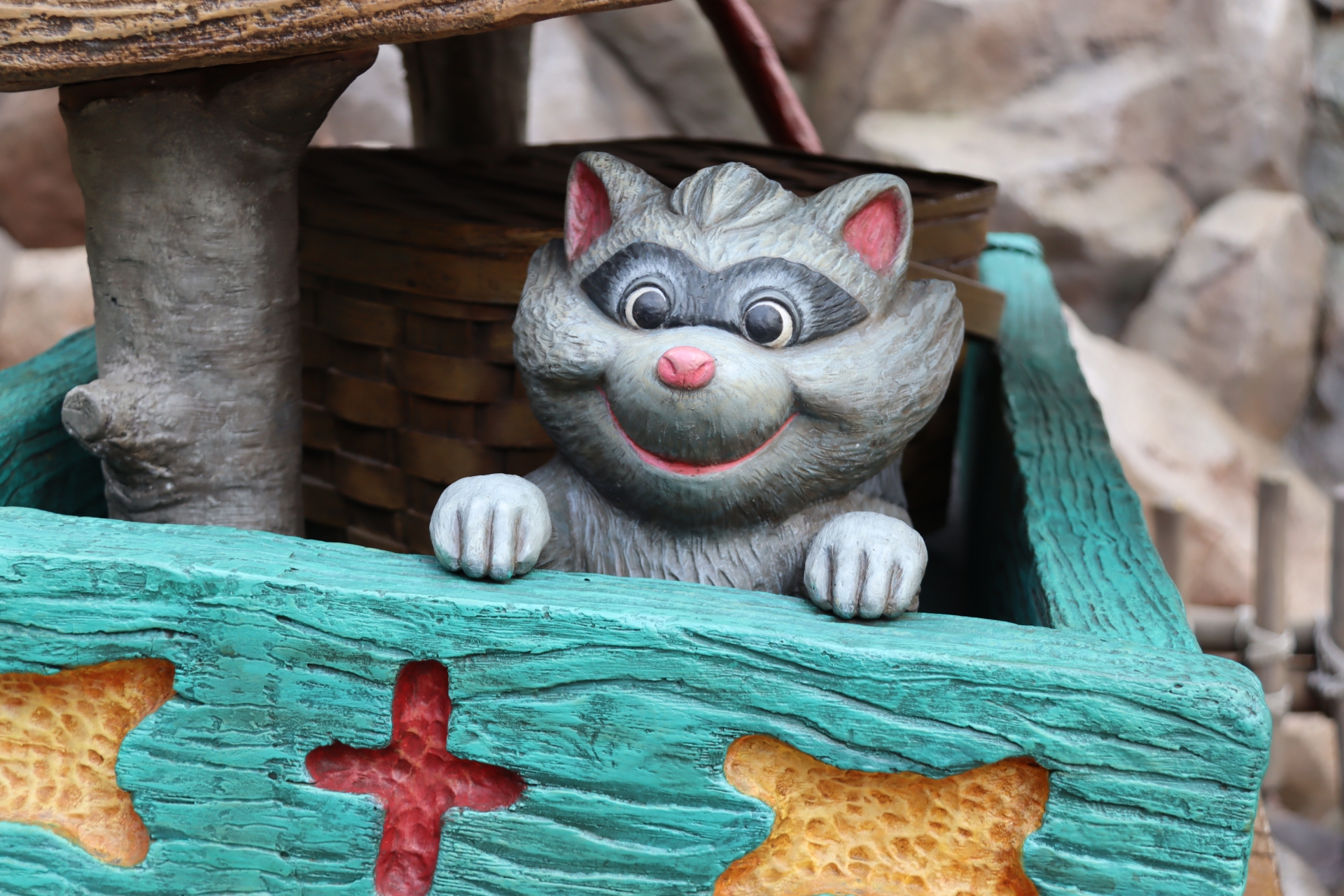 クリッターたちの乗る車はフォトスポットのひとつとなっている