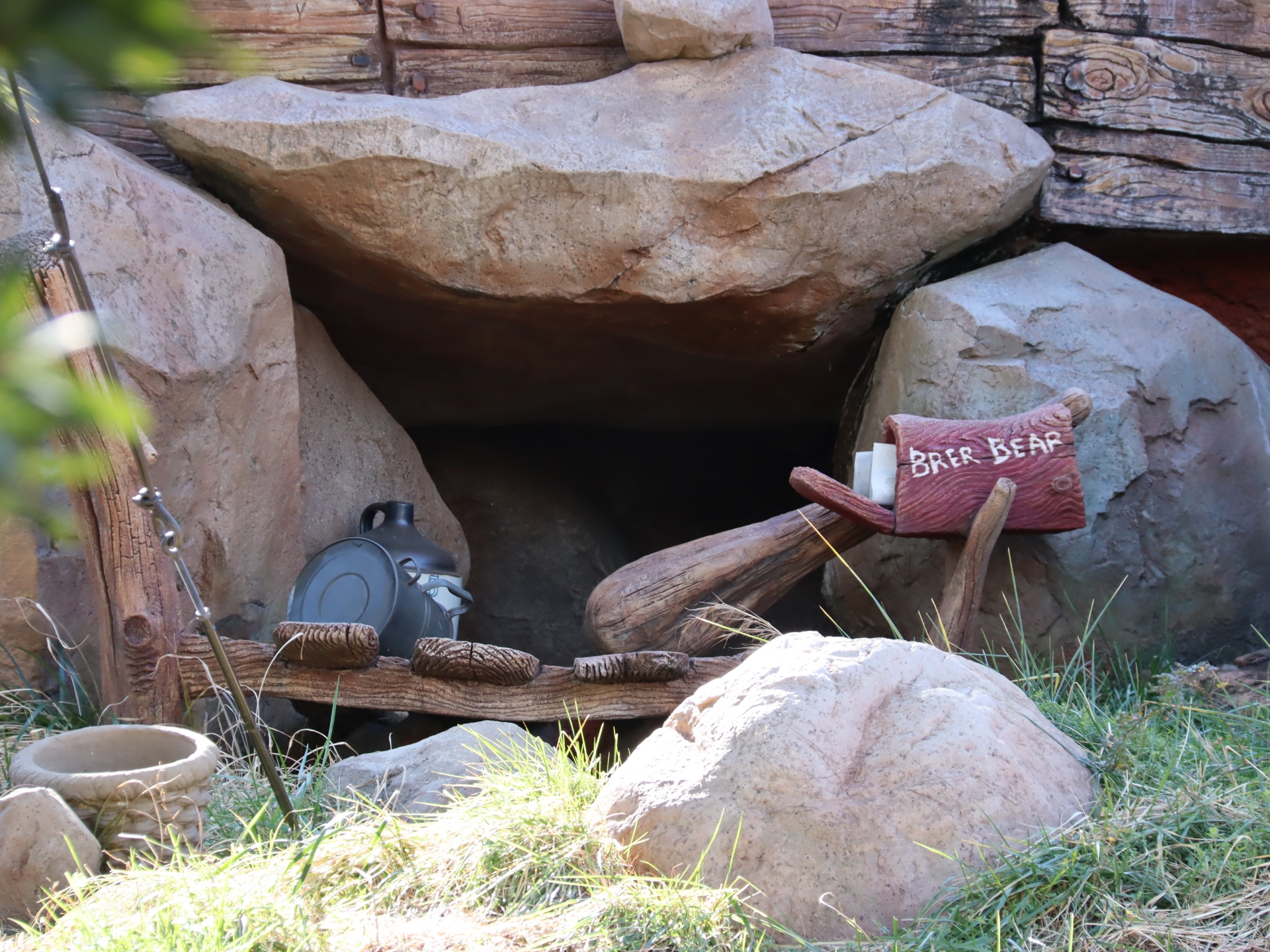 ほかにも、くまどん（Brer Bear）の家があったりする