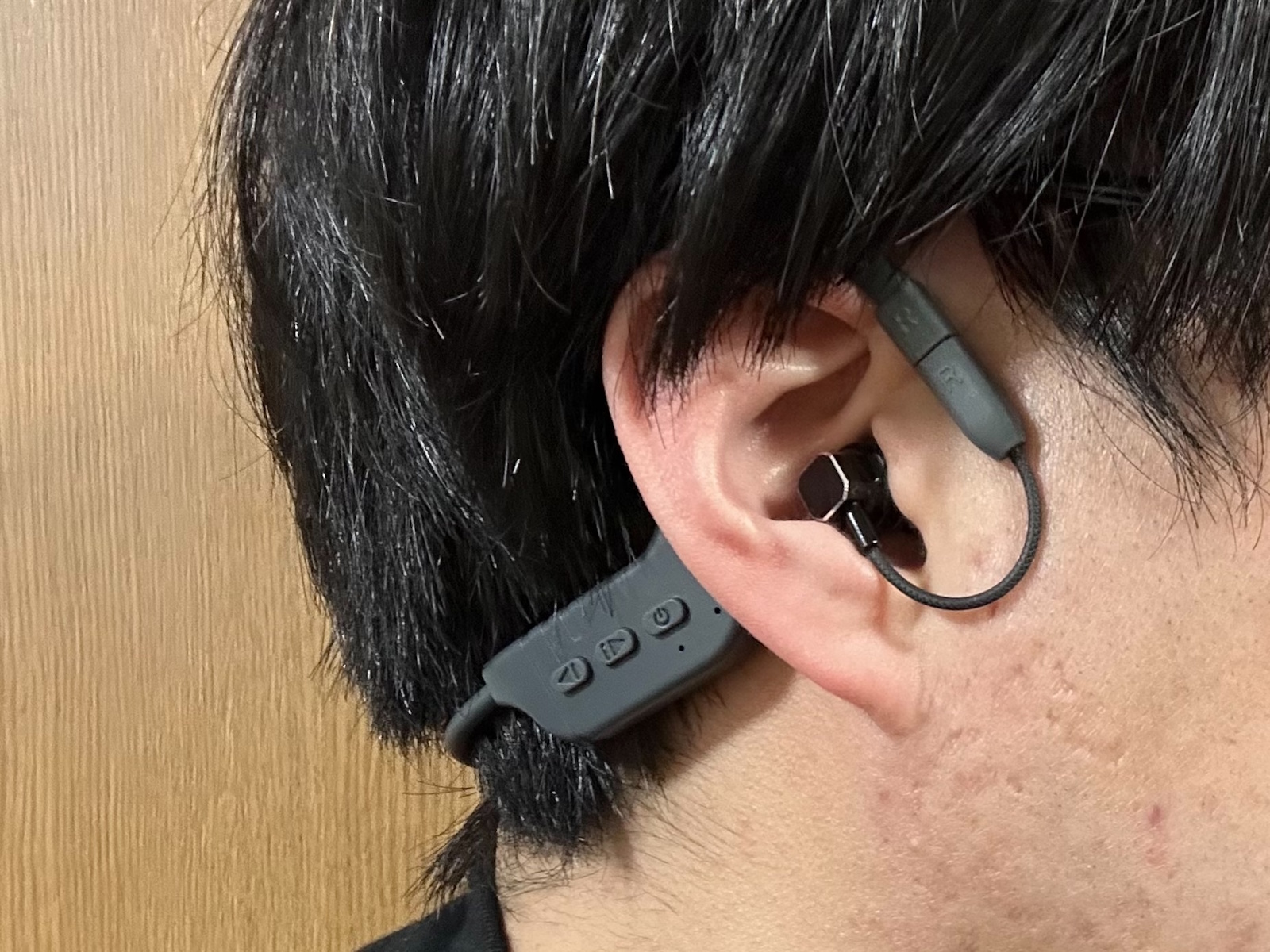 筆者はLサイズを使用したが、音質は3ユニットの中で一番クリアだった