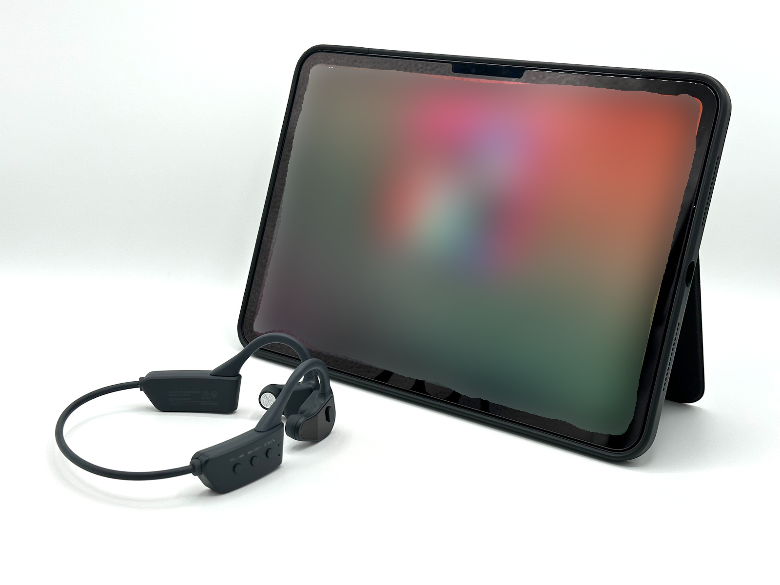 低音域はそこそこだが、ボーカルを含む中音域がクリアに聴こえる。だが、ジャンルによって高音域が目立つ曲もあるので、骨伝導モードとハイブリッドモードを切り替えるのがオススメ