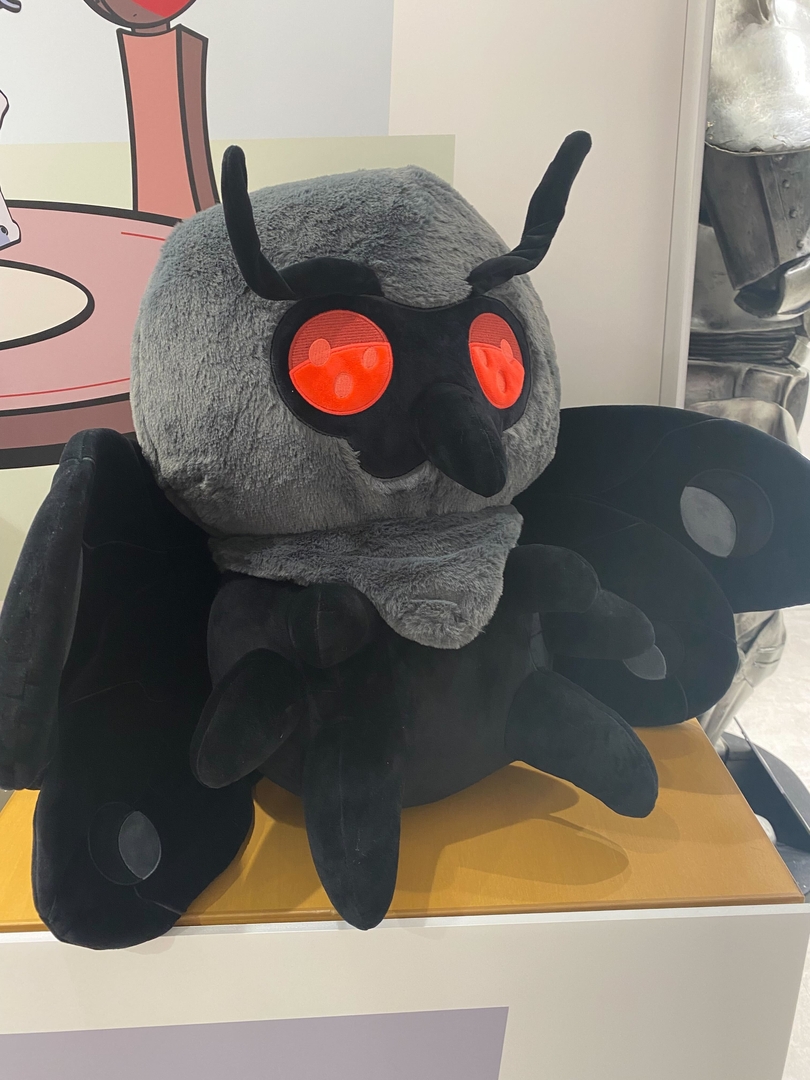 モスマン信者には見逃せないモスマンのぬいぐるみ