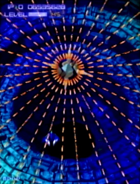 どこのステージでも、対ボス戦は過激かつ華麗な弾幕との戦いが楽しめる