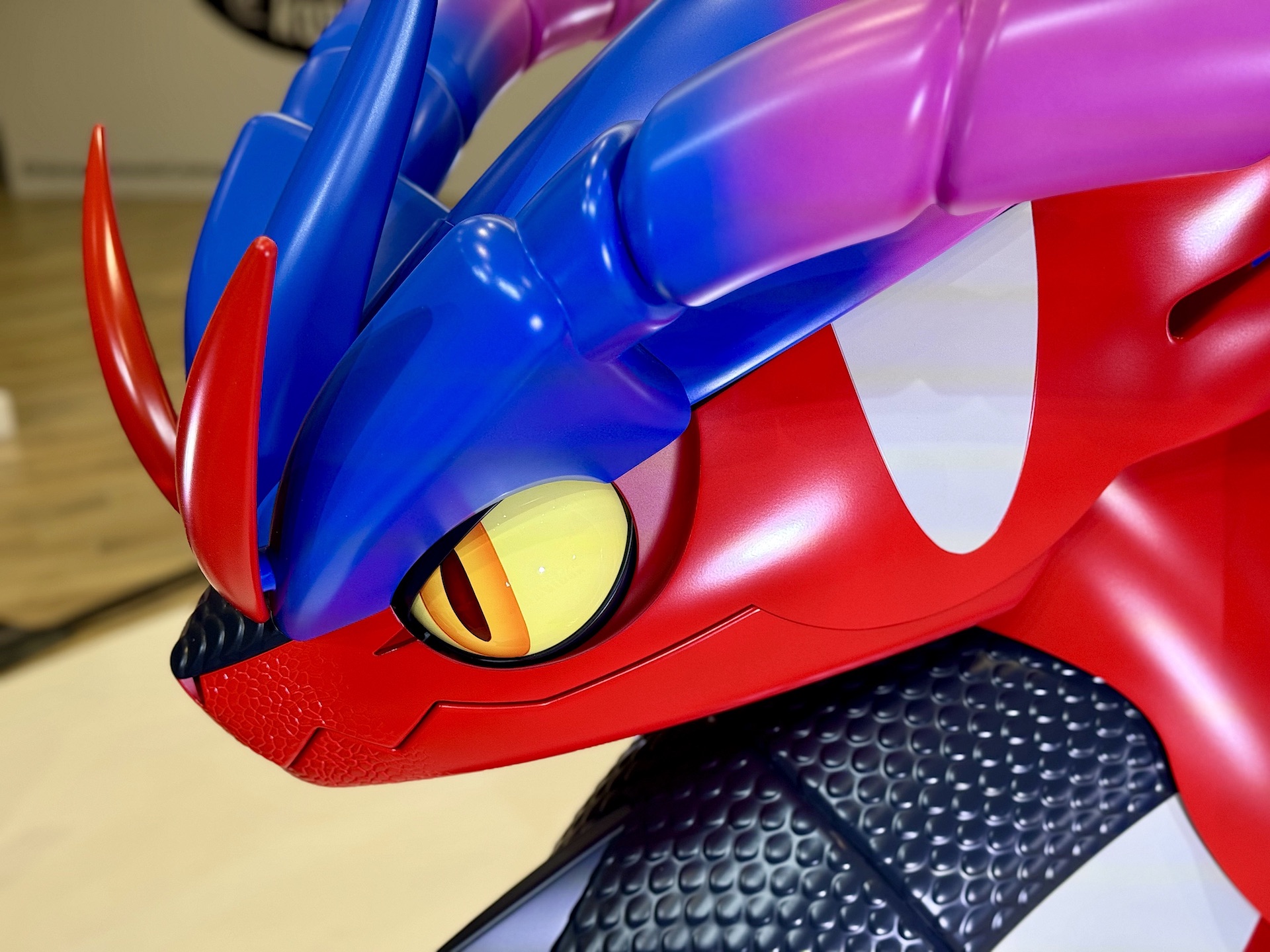 機械ではなくまるで生き物のような生き生きとした表現など、随所にものすごいこだわりがみられる